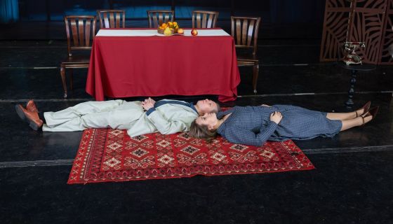 Спектакль «Деревья умирают стоя»