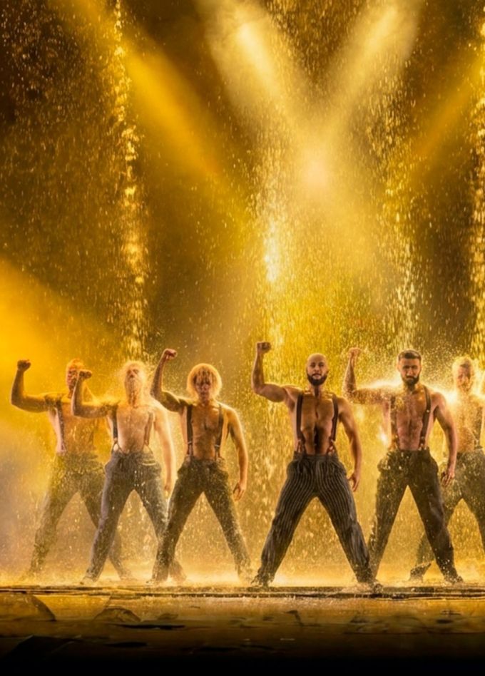 Шоу «Сезон дождей / Мужской сезон»