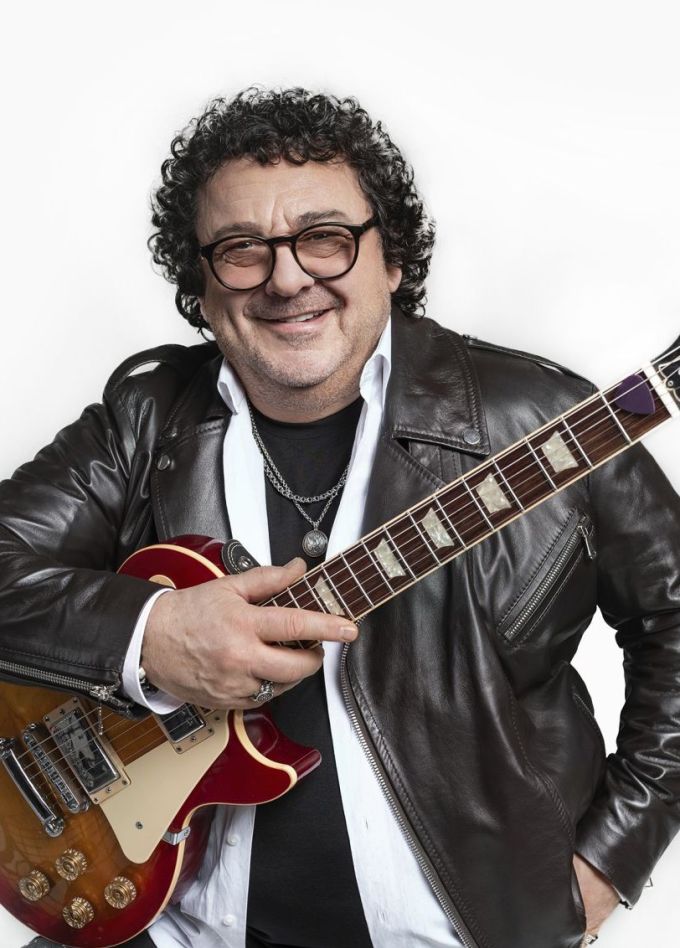 Игорь Саруханов