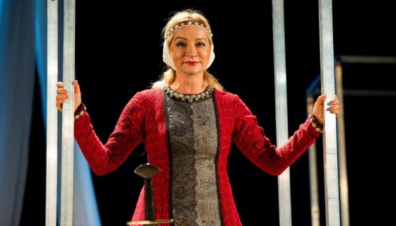 Спектакль «Лев зимой»