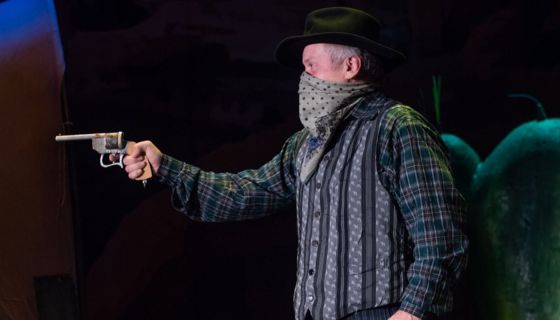 Спектакль «Вождь краснокожих»