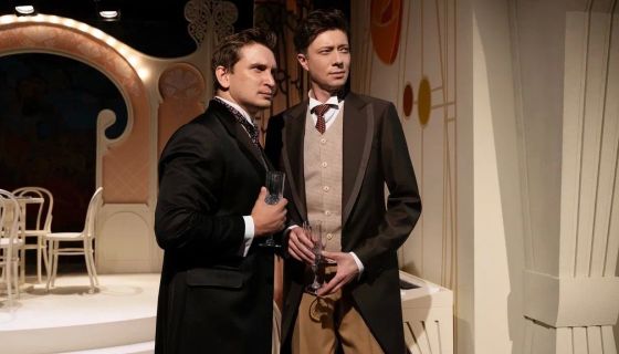 Спектакль «Бешеные деньги»