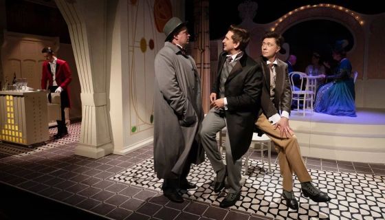 Спектакль «Бешеные деньги»