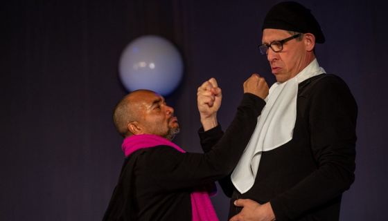 Спектакль «Когда ангелы шутят»