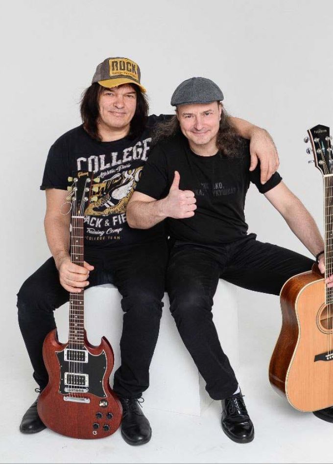 О героях былых времён, о любви, весне, победе!