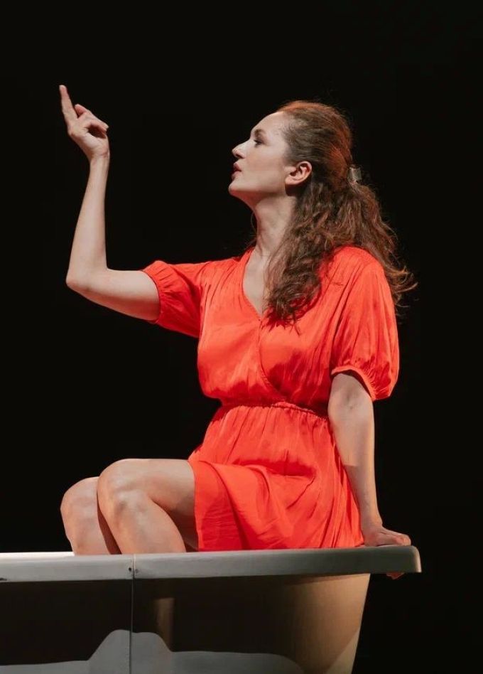 Спектакль «Наедине»