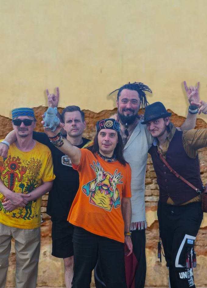 Ростислав Чебыкин и «4𝜋-бэнд»