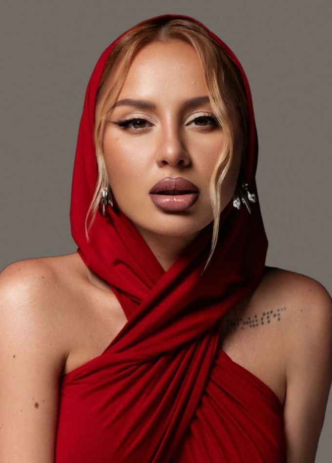Anna Asti