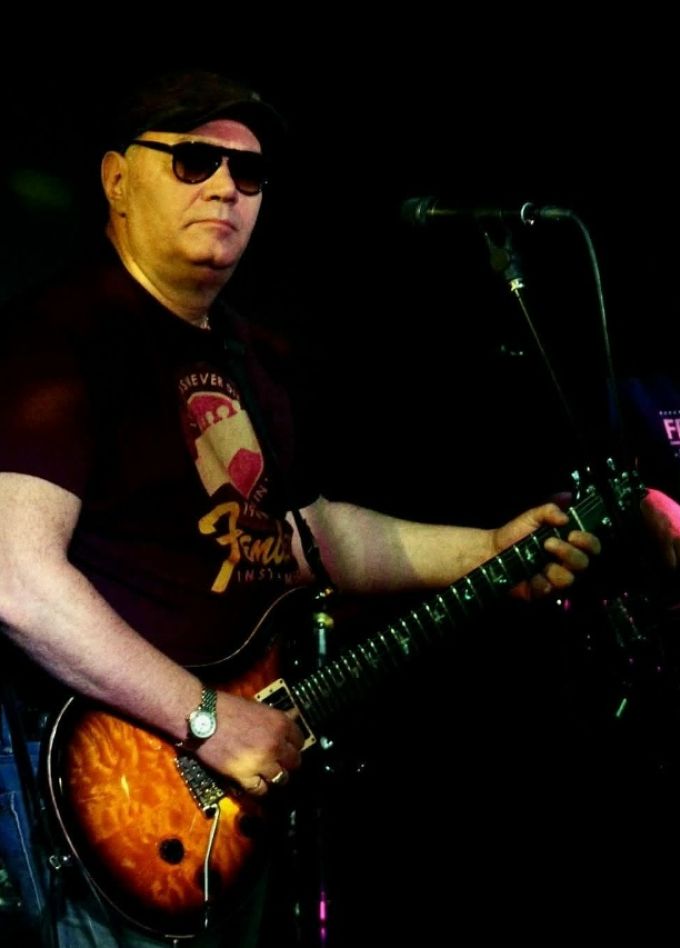 Гия Дзагнидзе и Modern Blues Band