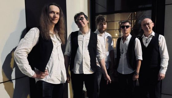 Stone Shades: Rolling Stone Party